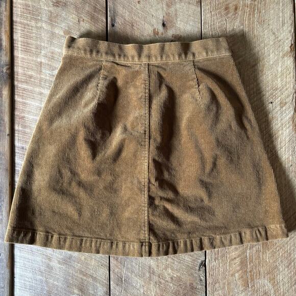 Uniqlo Brown Corduroy Mini Skirt Size 2 Button Front Pockets A-Line - Picture 7 of 8
